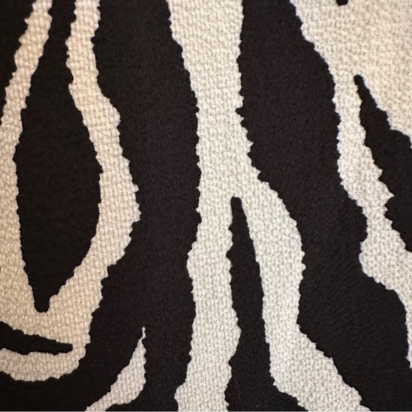 Est. 1946 Zebra Print Black Cream Midi Dress Size Large - Picture 3 of 12